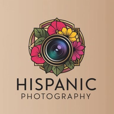Logo avec un objectif photographique entouré de fleurs et le texte "HISPANIC PHOTOGRAPHY".